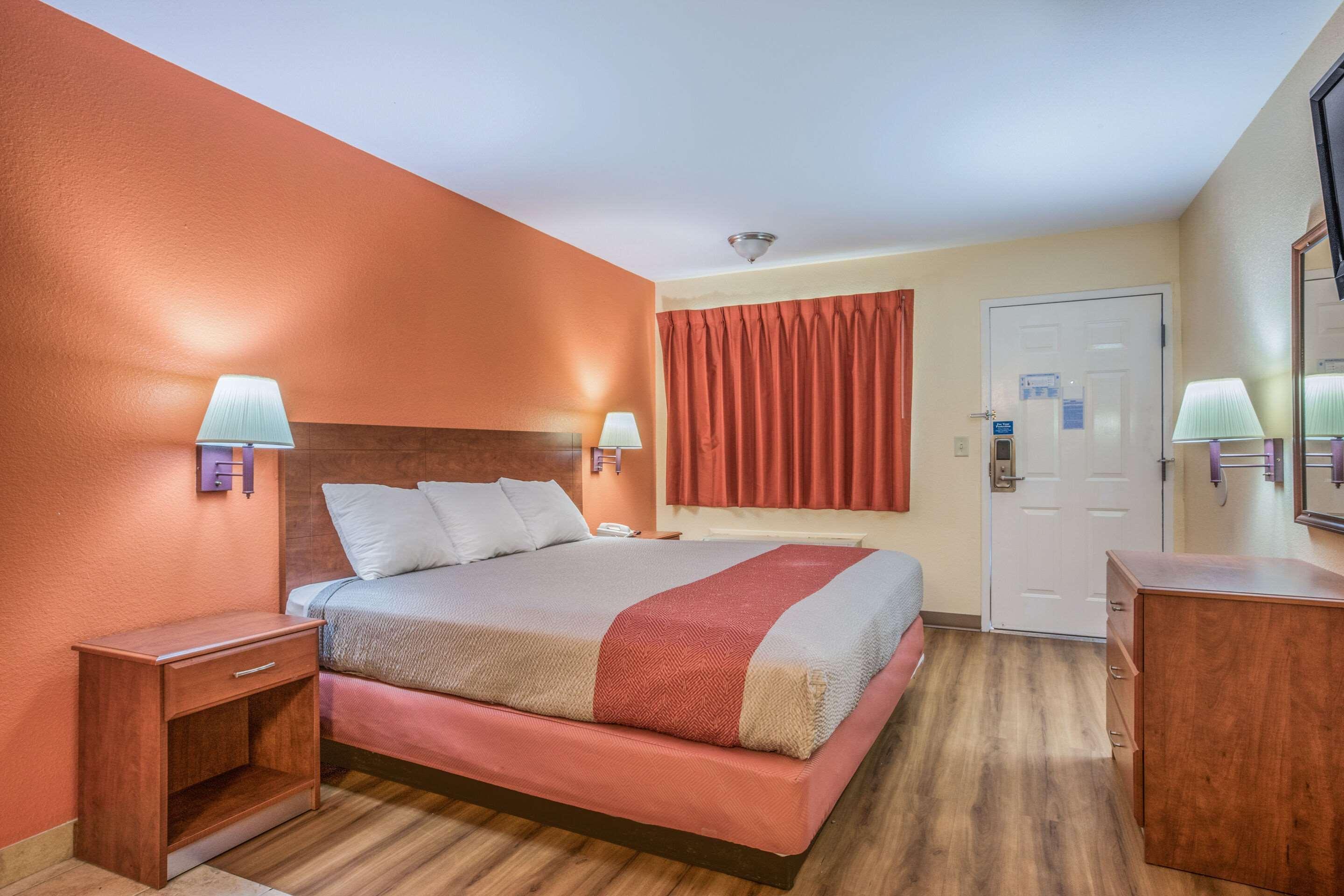 Rodeway Inn & Suites Macon Exterior foto