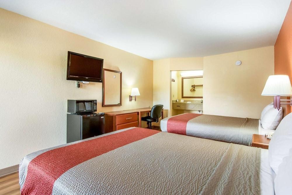 Rodeway Inn & Suites Macon Exterior foto